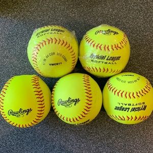 Softball 5 included with box